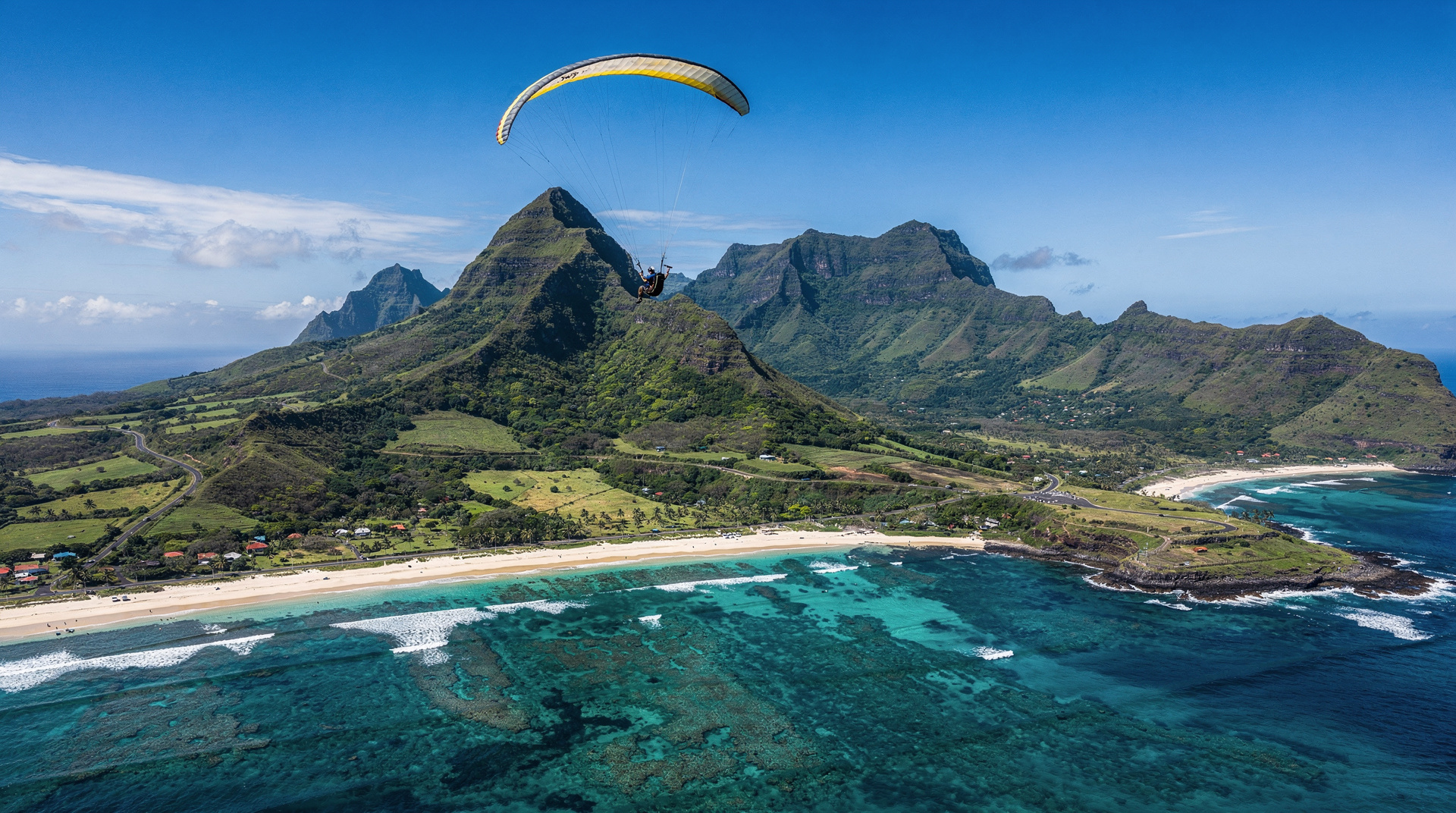 Parapente, ULM, hélicoptère et hydravion à l'île Maurice : tout sur les activités aériennes
